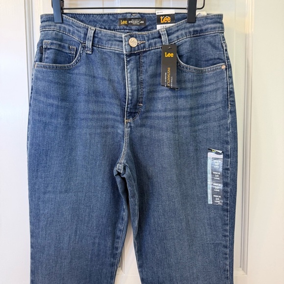 Lee Blue Relaxed Fit Straight Leg Jeans Classic Style Women’s Size 10 Long - Picture 2 of 9